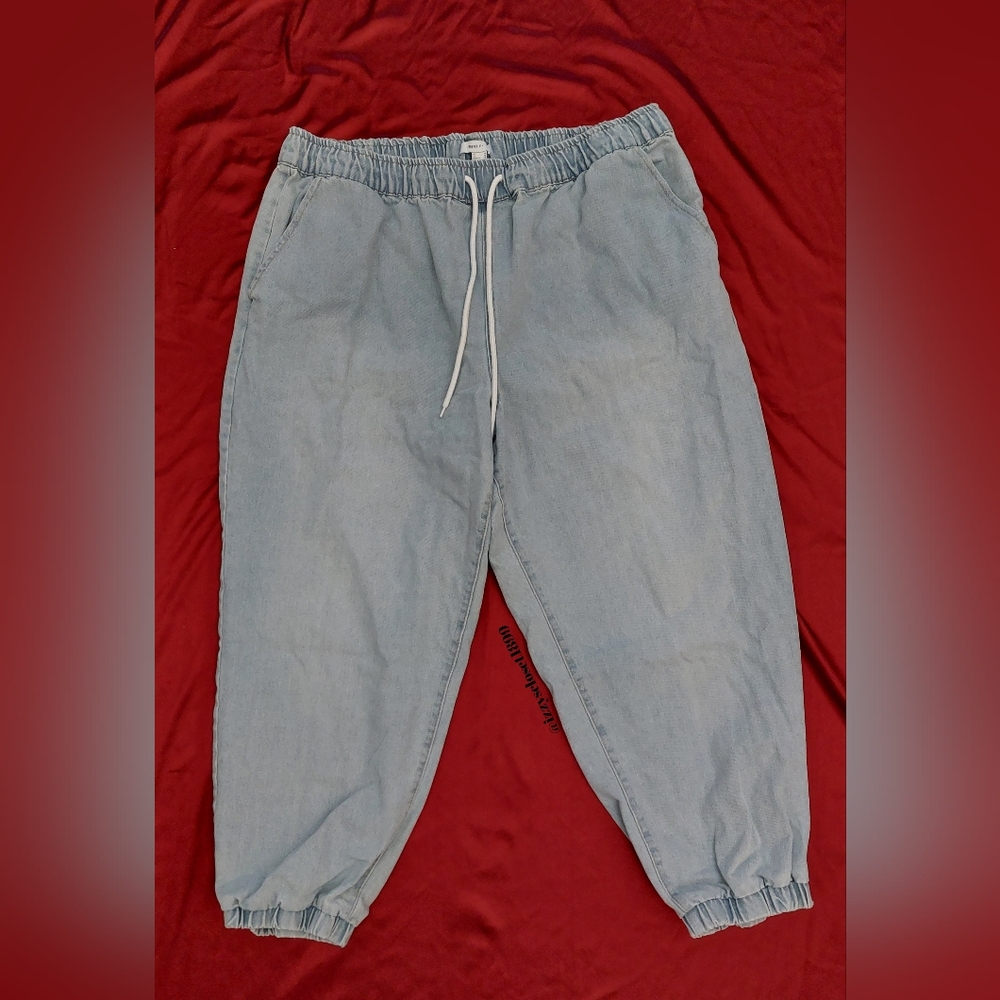 Forever 21 Plus Denim Drawstring Oversized Joggers in light wash